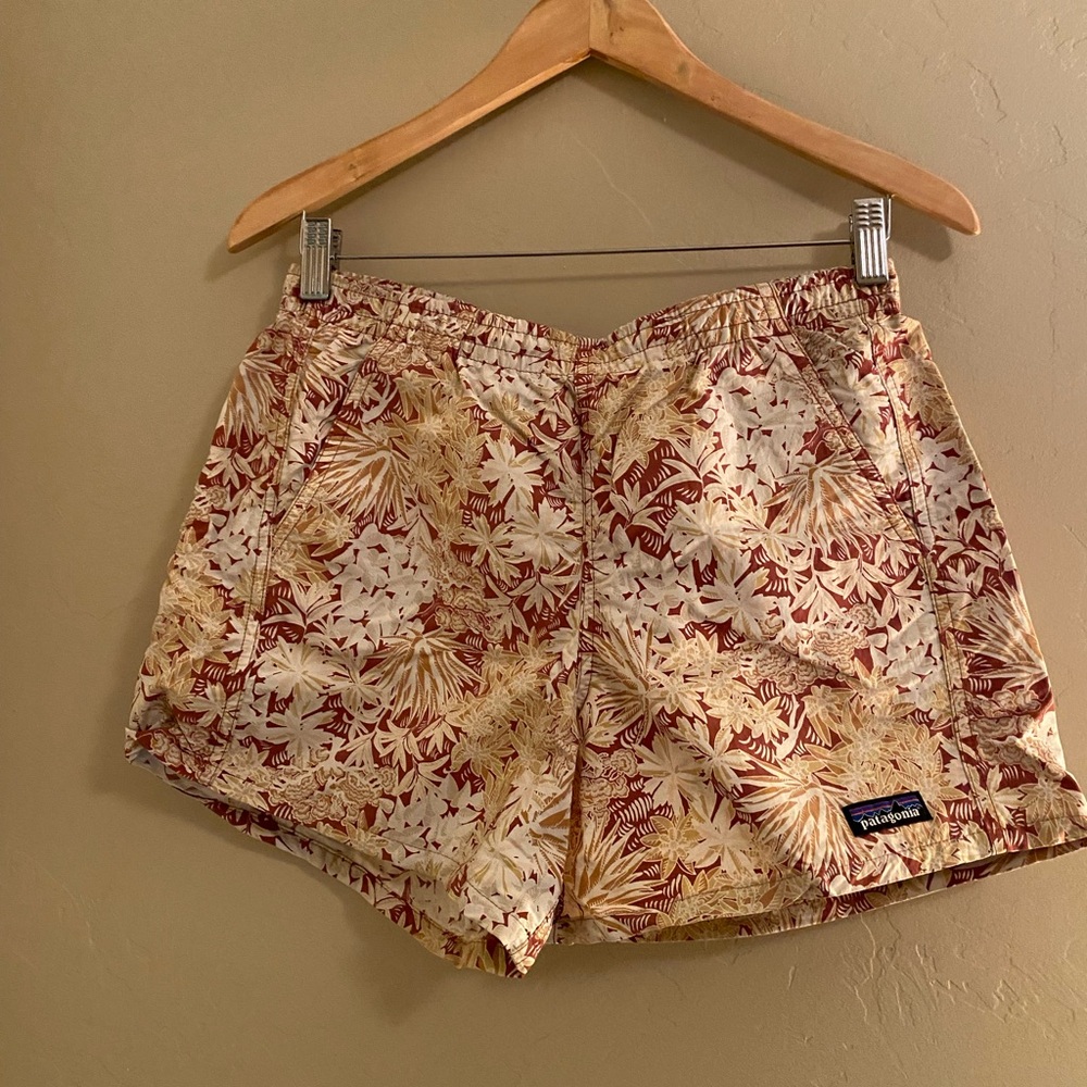 Patagonia baggies, women’s small